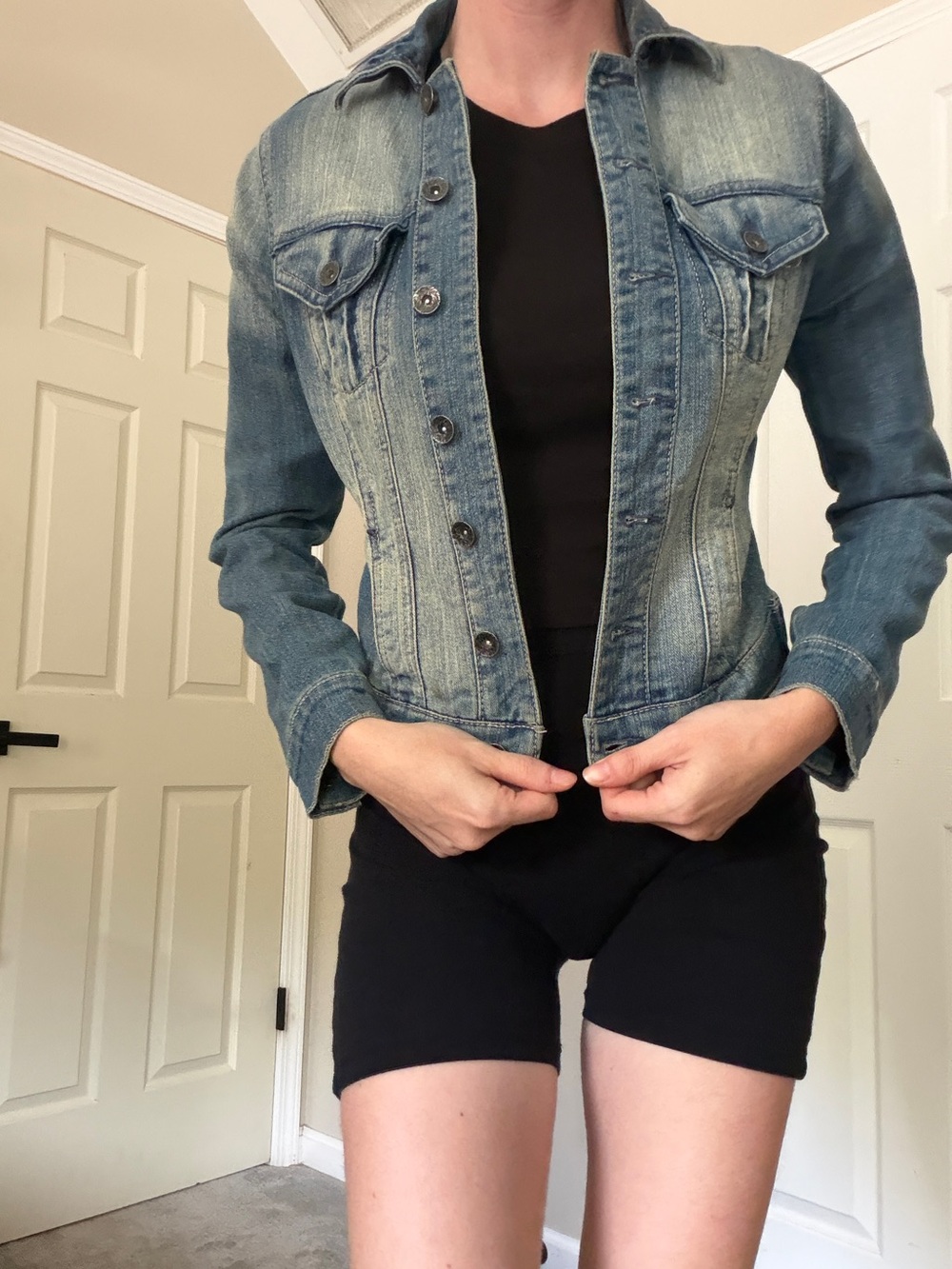 Fitted Vintage-Style Denim Jacket
